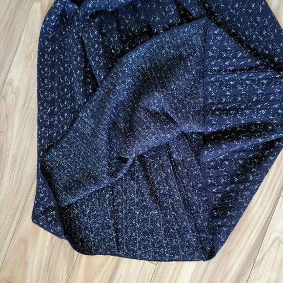 Jeanne Pierre Lambs Wool Knit Pleated Metallic Midi Skirt in Black & Silver - Picture 9 of 13